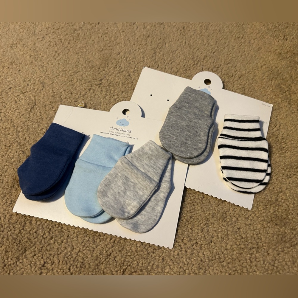 Bundle - baby socks & mittens